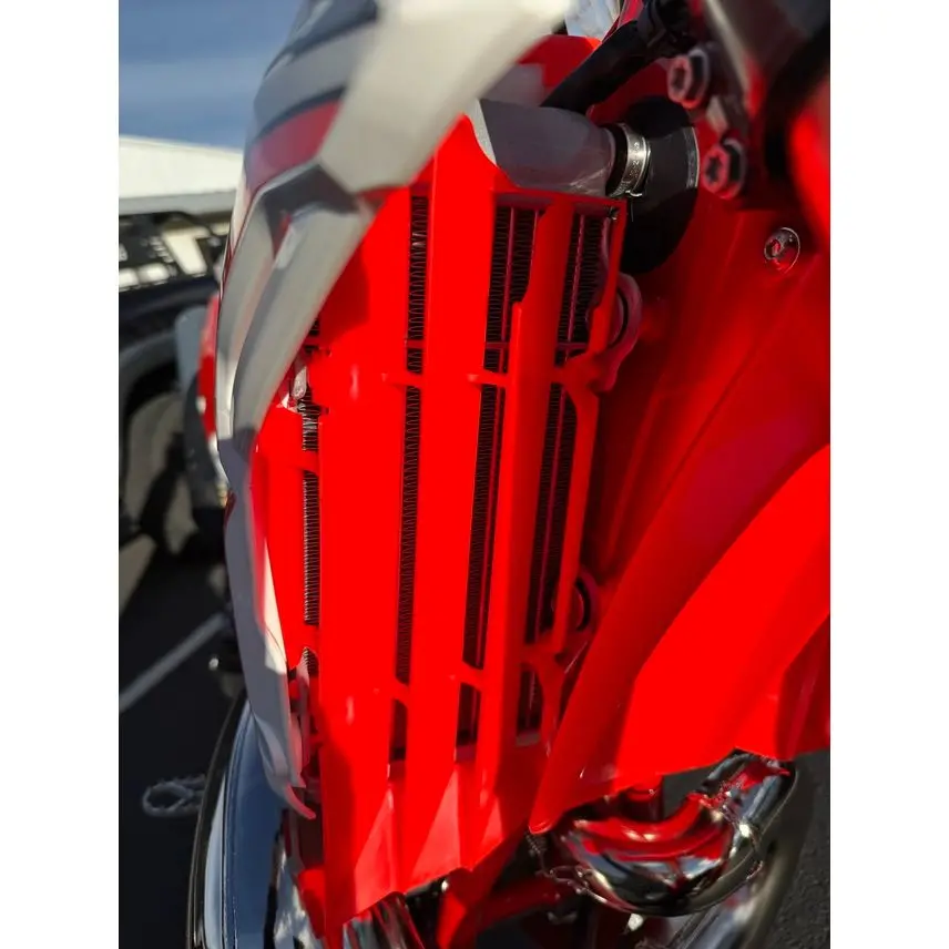 Beta 2-Stroke Rr|Rr-S|Rs (20-) Radiator Grill Set Red 1